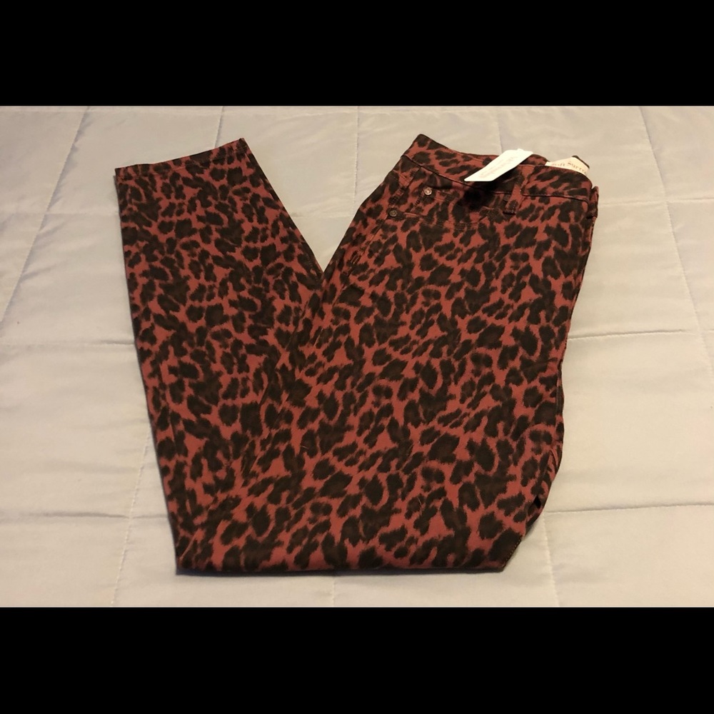 Soft Surroundings NWT The Ultimate High Rise Skinny Ankle Jean in Leopard Sz 14 - Picture 3 of 14